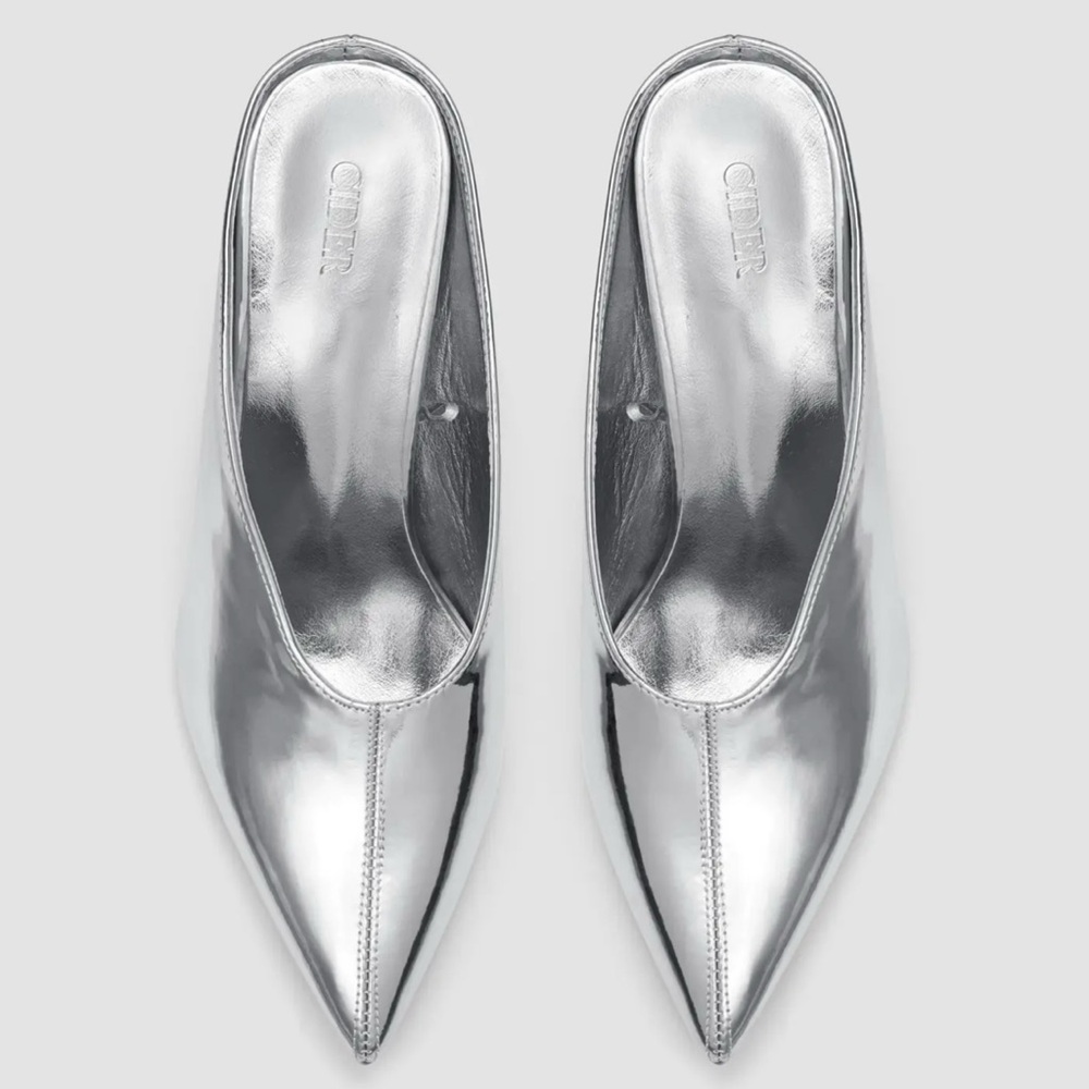 Metallic faux leather wedge heel. Silver, Sz. 10